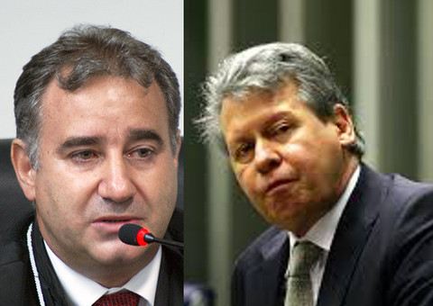 Artur aponta comprometimento de  juiz e teme a contaminação de todo o tribunal