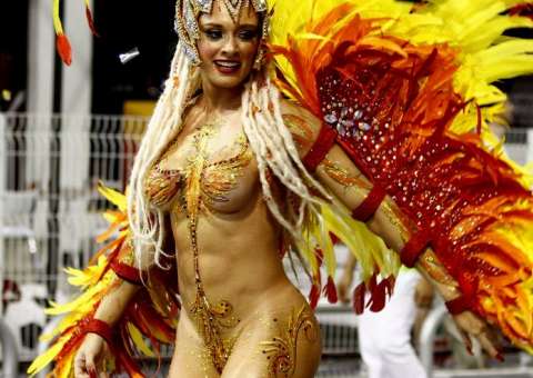  Juju Salimeni mostra corpo sarado na Mancha Verde