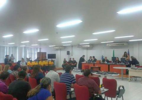 Policiais federais fazem manifestação para exigir punição de assassinos