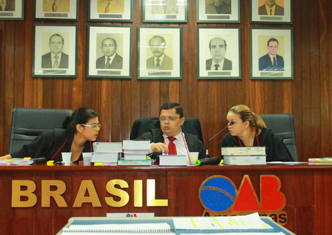 Esbam vence Júri Simulado da OAB