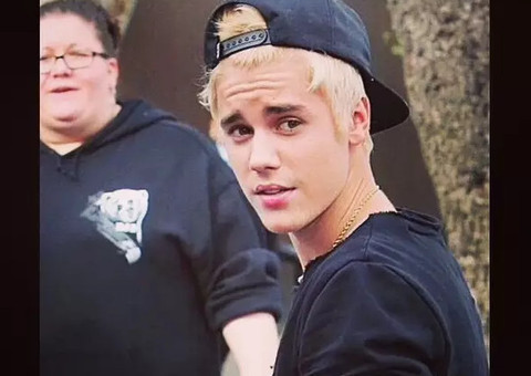 Justin Bieber compra mansão avaliada em 10 milhões