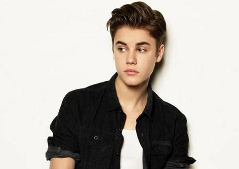 Menina de 16 anos implora por atenção de Justin Bieber antes de morrer  