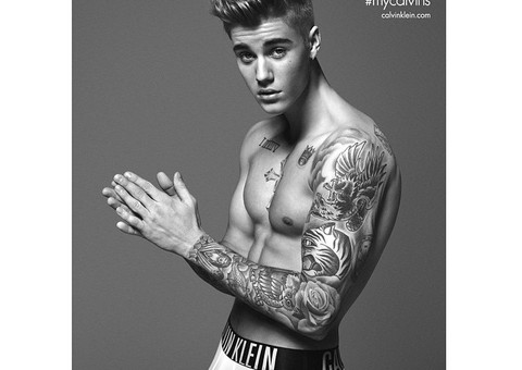 Fotos de Justin Bieber posando de cueca caem na rede sem photoshop