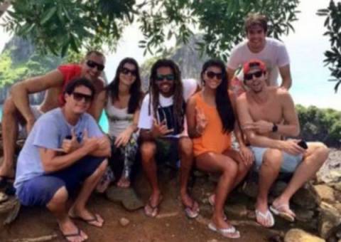 Kaká é fotografado com miss Brasil apontada como affair