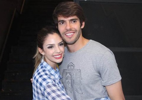 Carol Celico faz homenagem a Kaká: "Meu amor, minha vida"