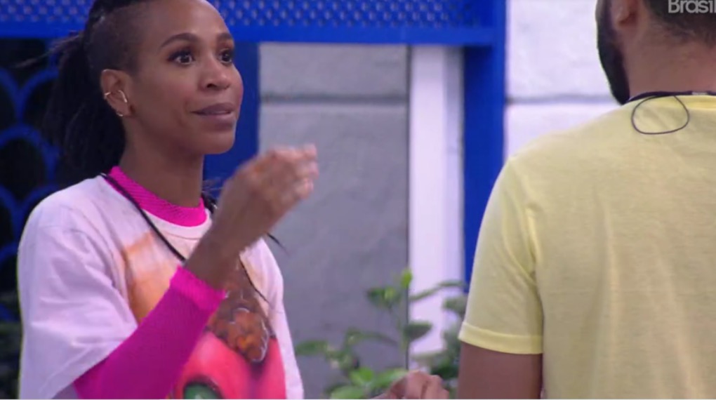 BBB21: Karol e Gil discutem e brother diz que cantora tem ‘rei na barriga’