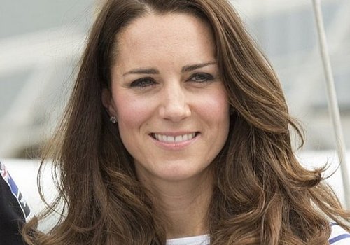 Barriga saliente de Kate Middleton aumenta rumores de gravidez
