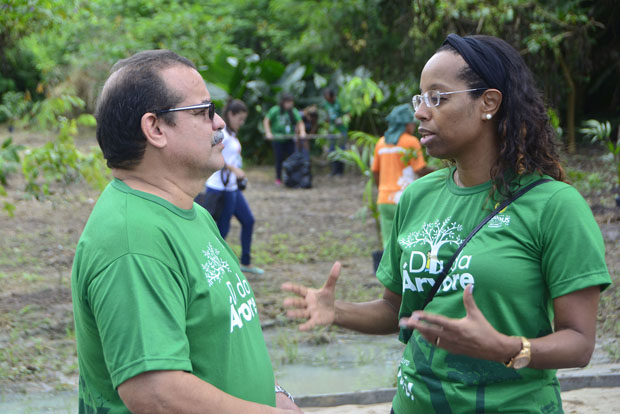 Kátia Schweickardt assume Semed e promete mais cidadania nas escolas