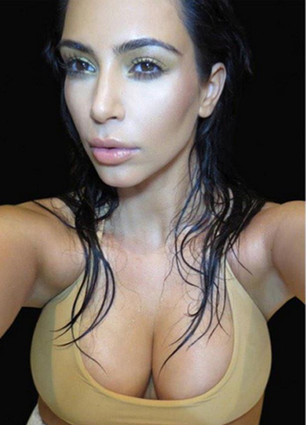  Ui!  Kim Kardashian revela qual é a sua posição sexual favorita
