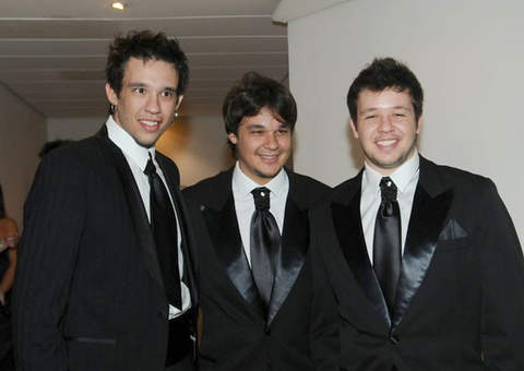 KLB volta aos palcos para comemorar 14 anos do grupo