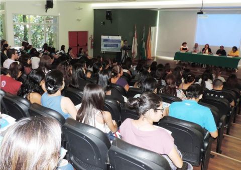 Semed apresenta Programa de Melhoria da Biblioteca Escolar