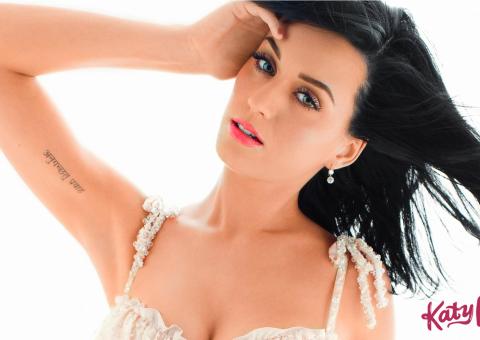 Ouça duas novas músicas de Katy Perry