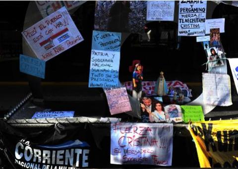 Cristina Kirchner operada com sucesso para extrair hematoma do crânio