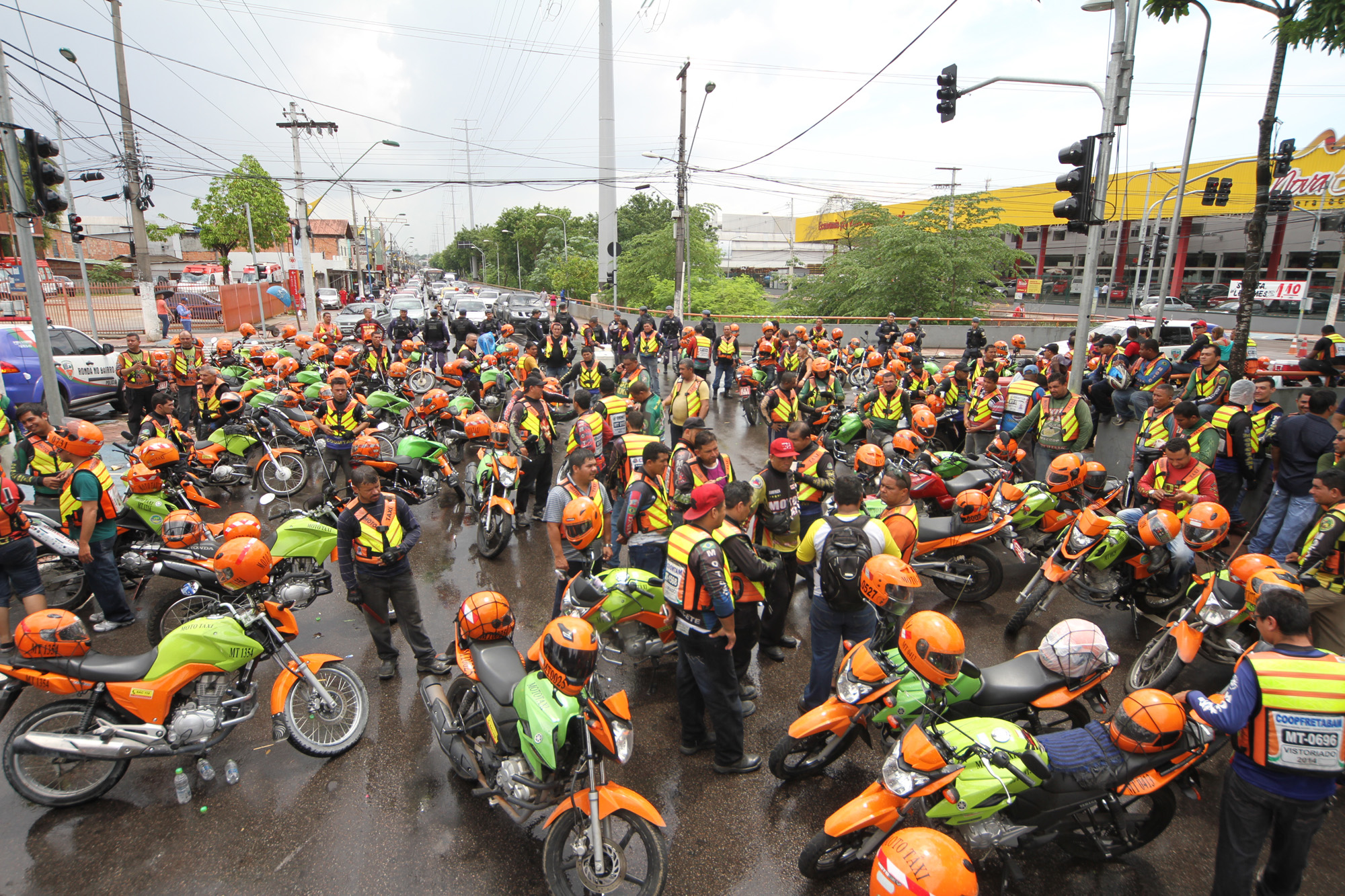 Combate à mototaxi pirata vai ser intensificado e tabela de preços será obrigatória