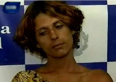  Travesti rouba dinheiro e celular mas devolve o aparelho por não ser moderno