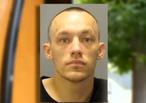 Ladrão é preso após esquecer Facebook aberto na casa da vítima