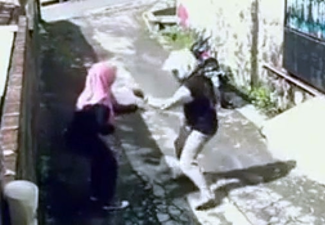 Ladrão tenta assaltar mulher e acaba no prejuízo. Veja: