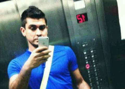 Homem é preso após extorquir e roubar mulher em motel