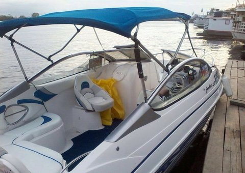 Furto na noite:  Candidata fica sem lancha em Barreirinha