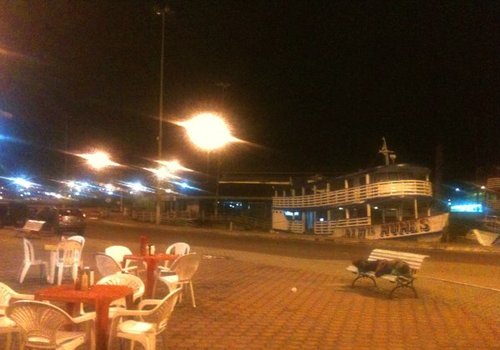 Largo do Mestre Chico sofre invasão