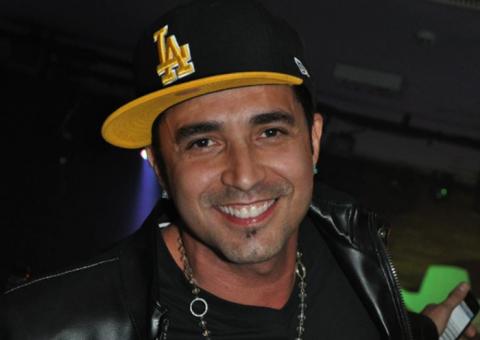 Confira a nova música de Latino