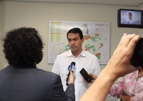 Deputado formaliza pedido de intervenção em Coari