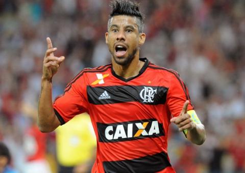 Flamengo enfrenta o Atlético-PR e busca regularidade