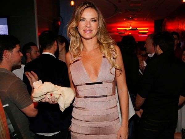 Letícia Birkheuer não paga dívida e é processada por loja