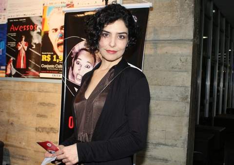 Após bebedeira, Letícia Sabatella ironiza críticas