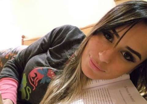  Supostas fotos íntimas de Letícia vazam na internet