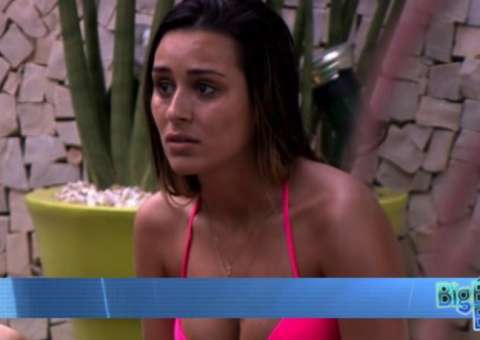 Letícia faz um pedido especial à produção do BBB14