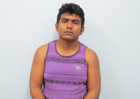 Carregador da Manaus moderna é preso com drogas e um tablet