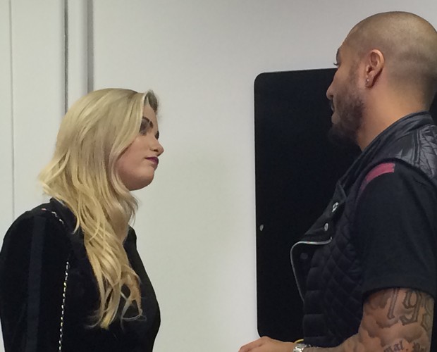 Assista ao primeiro reencontro de Aline e Fernando no Projac