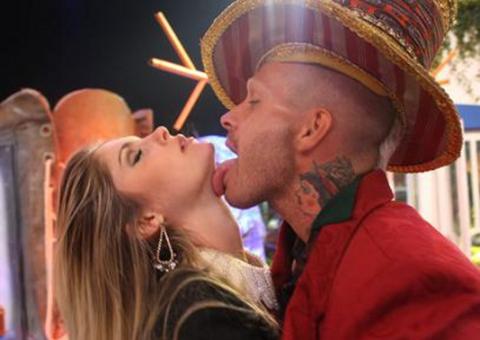 Bárbara Evans  vence a Fazenda e leva R$ 2 milhões