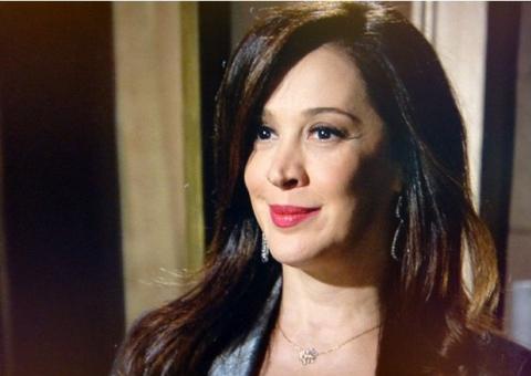 Após exagerar na mentira, Lívia se prejudica em processo contra Théo