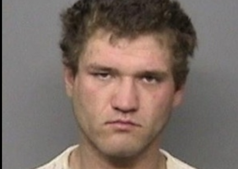 Ladrão de carro rouba caminhonte para não se atrasar para audiência