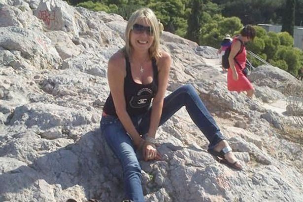 Desiludida, mulher se vende na internet: "Usada, mas em boas condições"