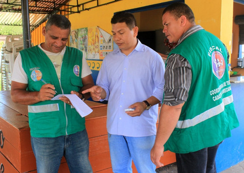 Prefeitura promove ordenamento na Praça dos Bois