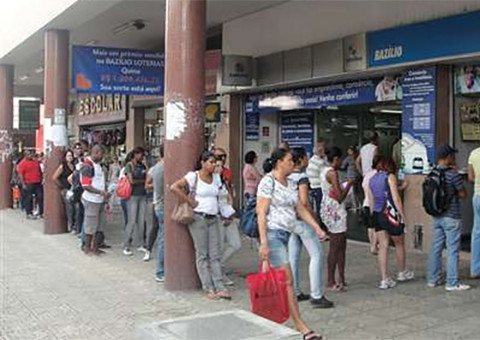 Mega-Sena acumula e vai pagar R$ 20 milhões