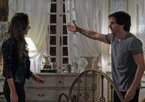 Thales engana Leila e a expulsa da mansão