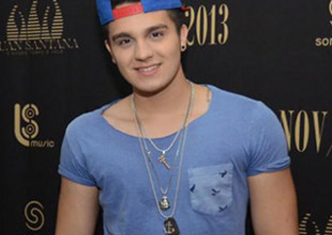 Luan Santana aluga estádio para ensaiar show