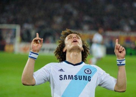 Gol nos acréscimos de David Luiz dá vitória ao Chelsea na semi da Liga Europa