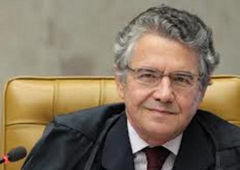 Programa Mais Médicos é questionado no Supremo