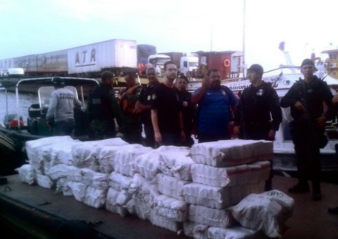 Polícia Federal desembarca no Porto da Ceasa 600 kg de maconha