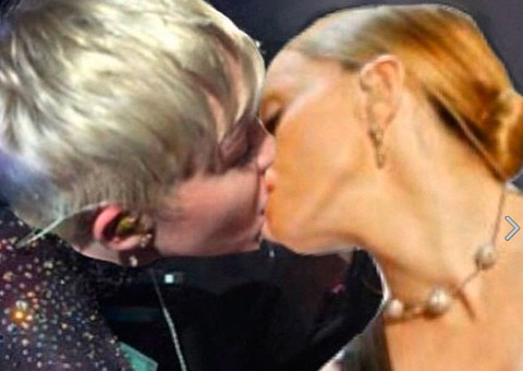 Miley Cyrus beija Madonna em foto