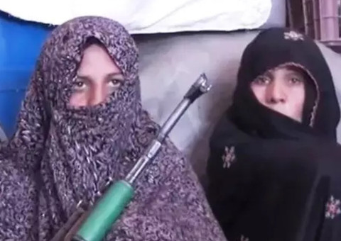 Mãe Afegã revoltada com morte do filho, mata 25 militantes do Talibã