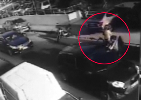 Mãe do bebê de 10 meses que estava no carro atingido por madame não vai deixar barato