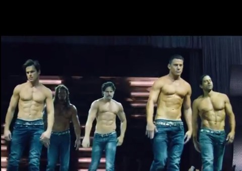   Atores de Hollywood mostram tanquinho no trailer de 'Magic Mike XXL'