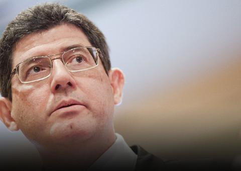 Gasolina vai ficar R$ 0,22 centavos mais cara, anuncia ministro da Fazenda