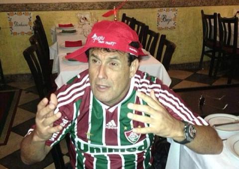 Flu é rebaixado e Sérgio Mallandro ficará de fio dental para pagar promessa